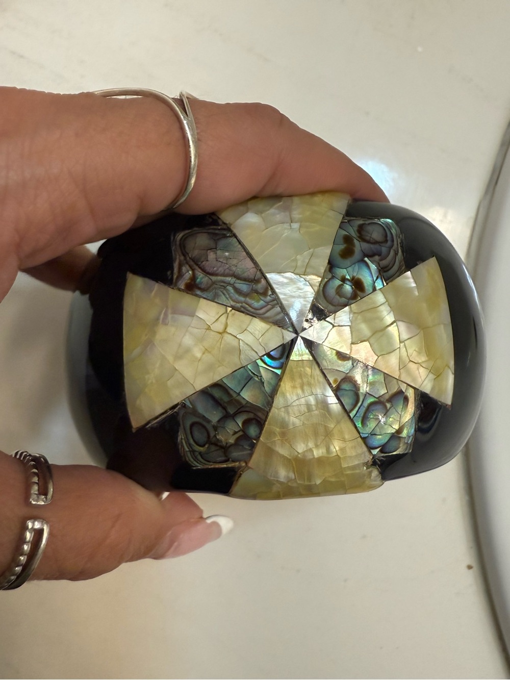 VINTAGE Mother of pearl & abalone Shell Inlay Bangle Bracelet